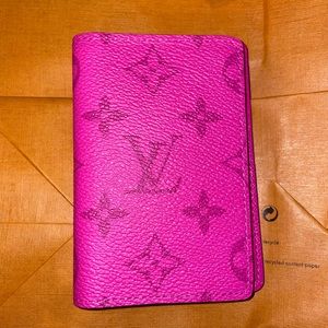 *SOLD* Louis Vuitton Taigarama Pocket Organizer